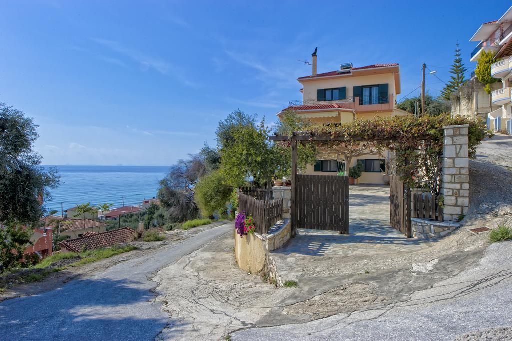 Villa Giovanni Paralia Vrachou Buitenkant foto