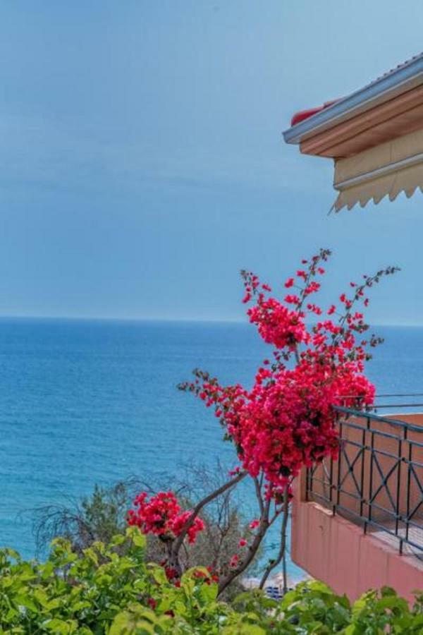 Villa Giovanni Paralia Vrachou Buitenkant foto